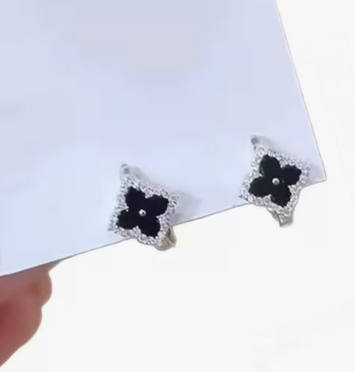Argollas de acero Van Cleef