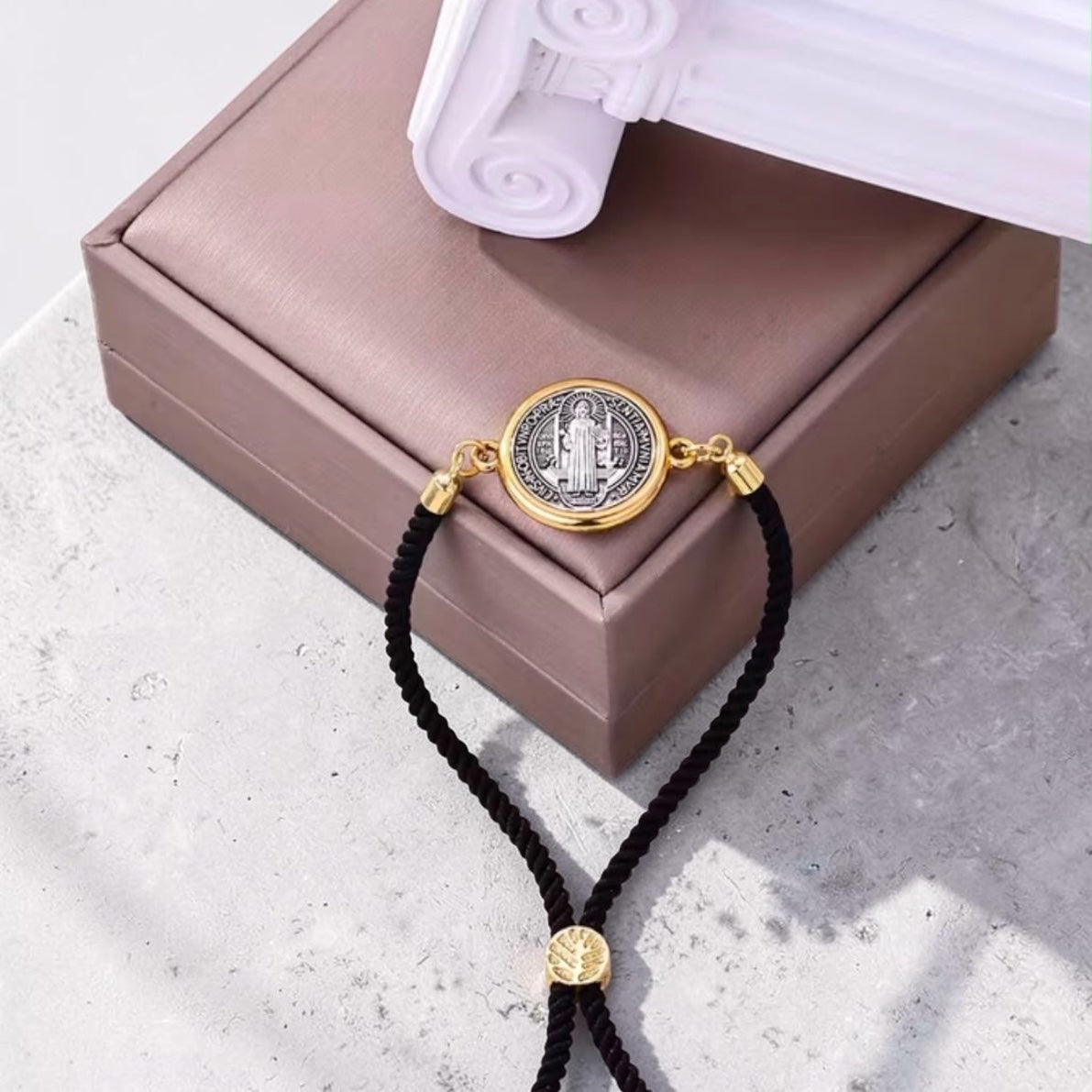 Pulsera ajustable de San Benito